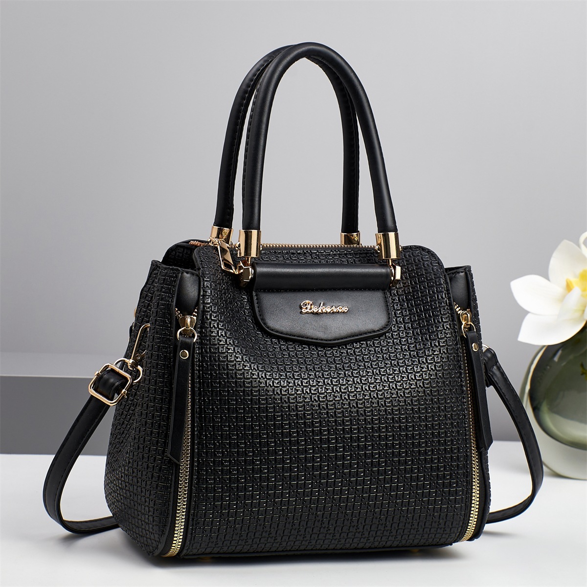 Women's bag manufacturer's PU handbag 2025 model solid color retro single-shoulder bag, Korean style fashionable large-capacity crossbody bag Specification drawing