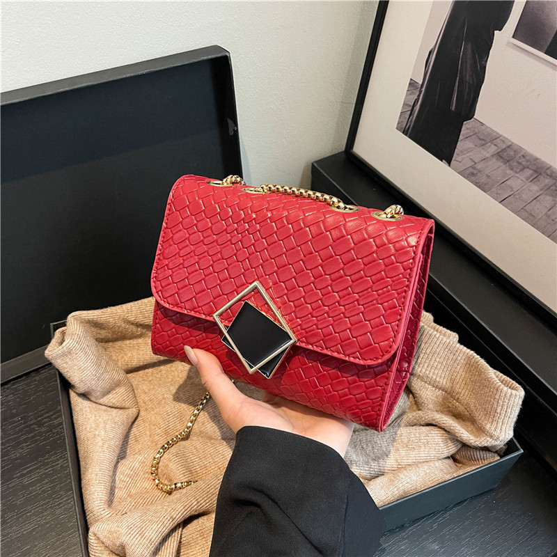 Cross-border Women's embossed small square bag 2025 Spring Korean Edition New square single-shoulder crossbody small square bag full figure