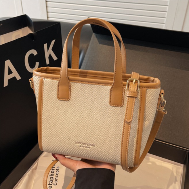 High-end texture large-capacity tote bag for women, new style 2025, trendy and versatile, color-blocking single-shoulder bag, school commuting crossbody bag full figure