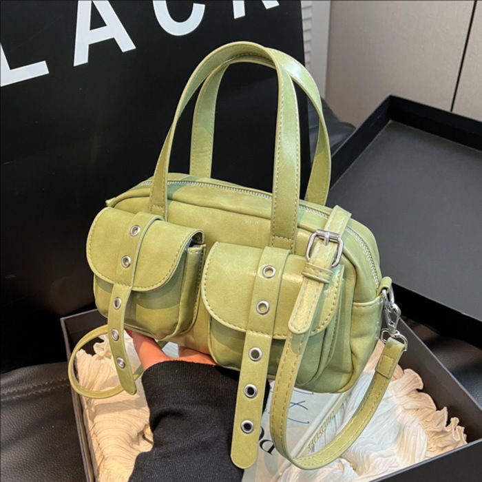 The 2025 new fashion trend versatile hand-held pillow bag for women with a high-end feel, multi-pocket solid color single-shoulder crossbody bag full figure