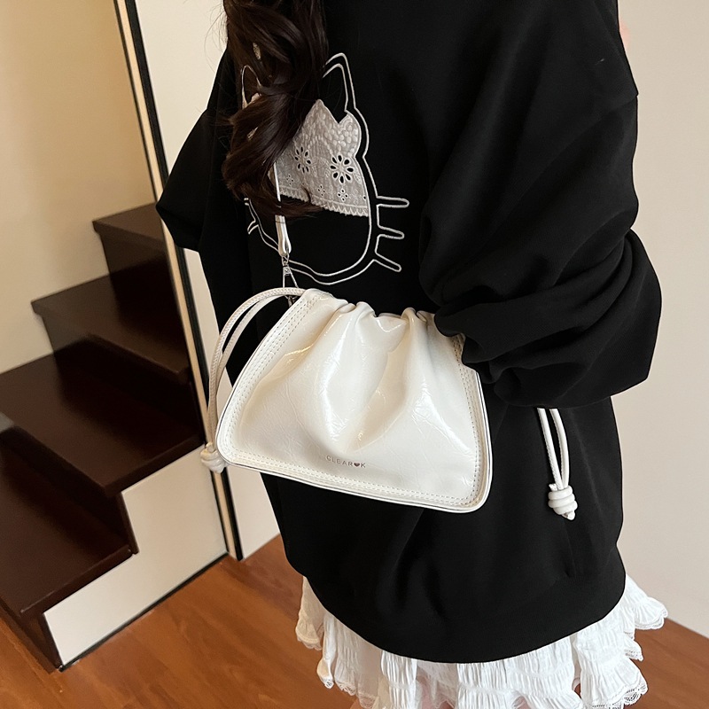 Fashionable solid-color casual and trendy bucket bag for women, 2025 new style, trendy and unique drawstring simple single-shoulder crossbody bag Specification drawing