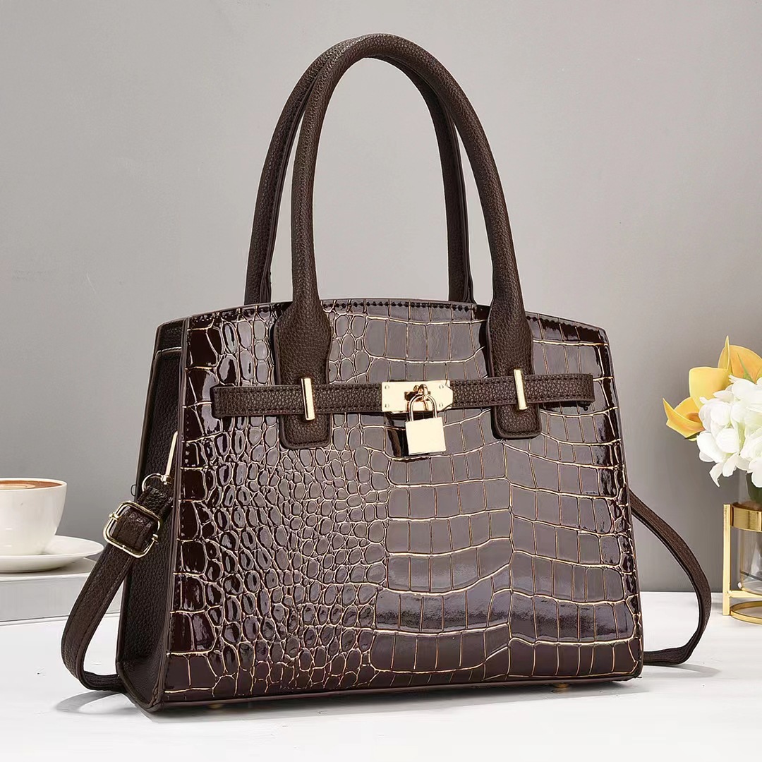 Stylish 2024 summer collection, grand crossbody single-shoulder bag, women's bag manufacturer, large-capacity, trendy and simple handbag for export details Picture