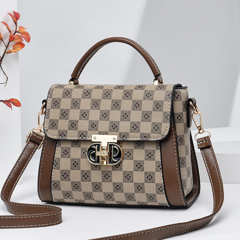 Ladies' small square bag 2023 New style, fashionable, simple and elegant, single-shoulder crossbody women's bag, personalized Korean-style handbag full figure