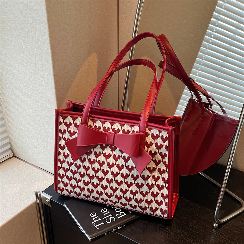 Red wedding bag, large-capacity bag, women's 2024 new style, high-end single-shoulder bag, commuter bag, bride's wedding tote bag Specification drawing