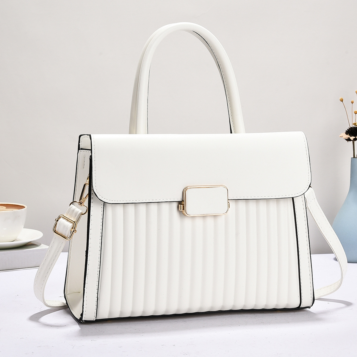 Cross-border 2025handbags women 's bun, mother' s handbag, lock, single-shoulder crossbody bag, fashionable and versatile organ bag for hours details Picture