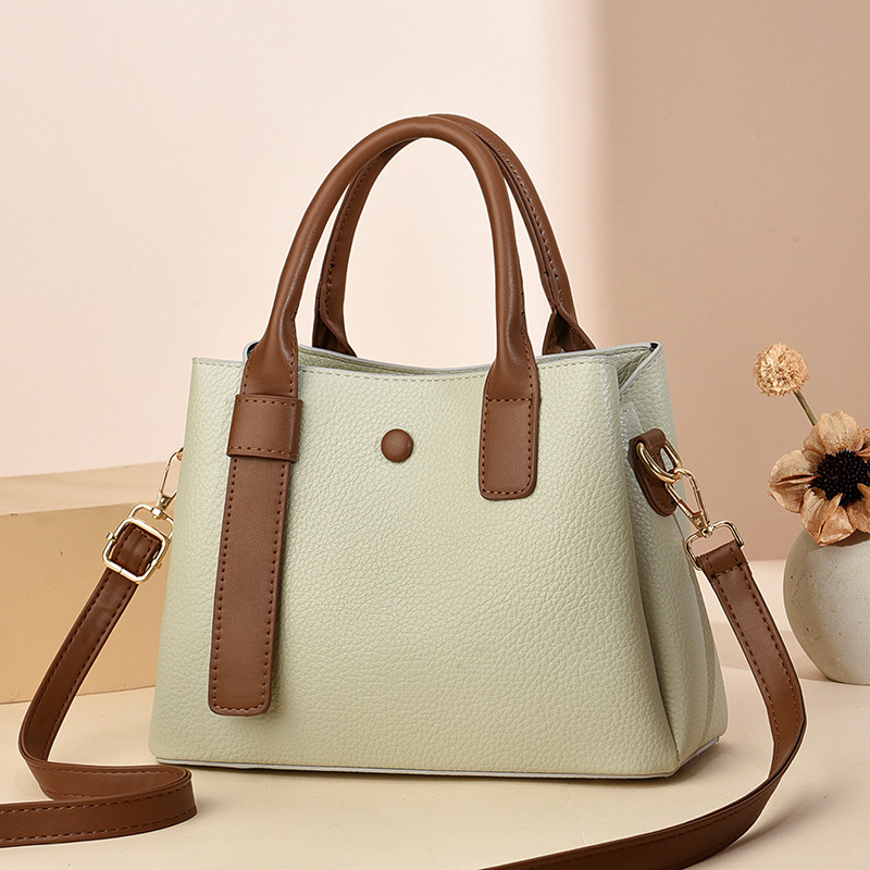 The manufacturer's foreign trade women's bag for 2024 is a fashionable and elegant crossbody single-shoulder bag with a large capacity. It is a new summer direct mail style that is trendy and simple Specification drawing