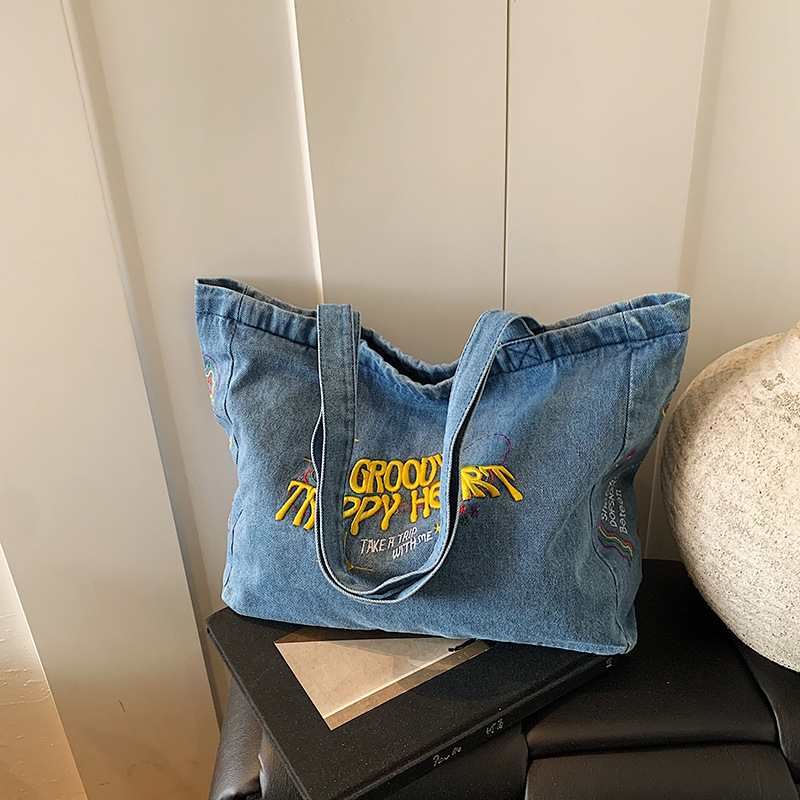 Retro denim tote bag, ins Korean version spring/Summer large-capacity women's commuter bag, Japanese student class handbag full figure