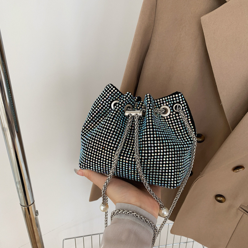 This year's popular chain crossbody bag and bucket bag are the new Spring/Summer 2023 mini women's bag with hot diamond Specification drawing