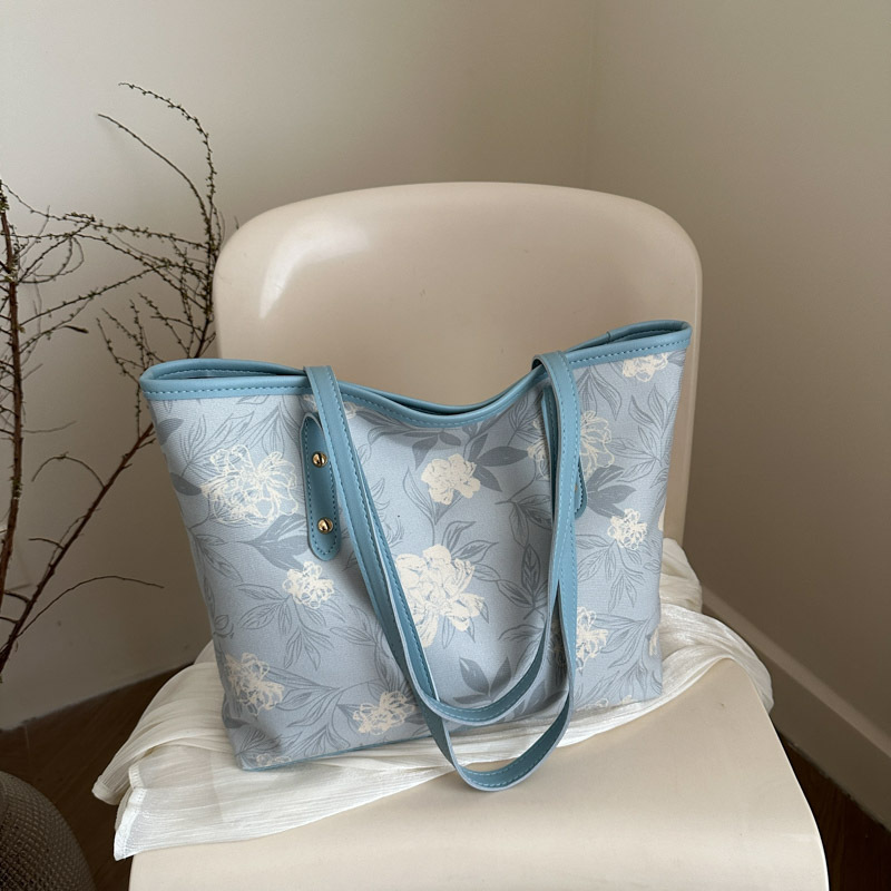 Cross-border Chinese-style new Chinese-style tote handbag for women 2025 summer New large-capacity fashionable single-shoulder armpit bag full figure