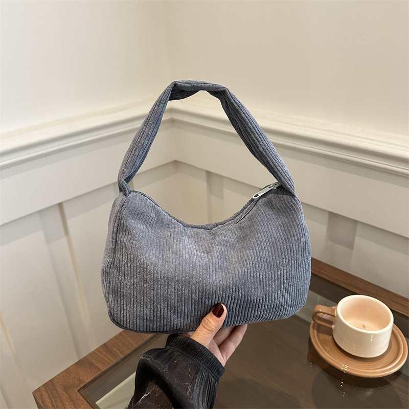 The 2024 new casual large-capacity women's single-shoulder bag, a versatile corduroy crossbody bag, and a trendy cross-border bag full figure