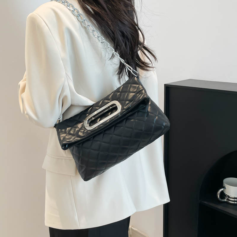 Cross-border simple commuter women's bag, diamond-patterned embroidered thread bag, new spring folding crossbody bag in Europe and America, single-shoulder armpit bag Specification drawing