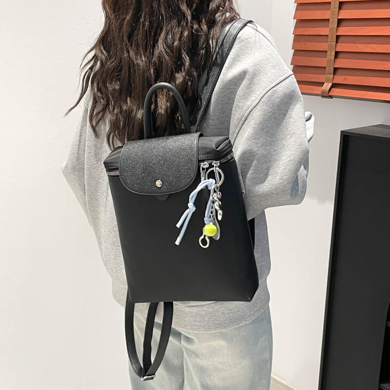 2025 New trendy and fashionable backpack, large-capacity student travel, high-end women's bag, Korean niche crossbody bag details Picture