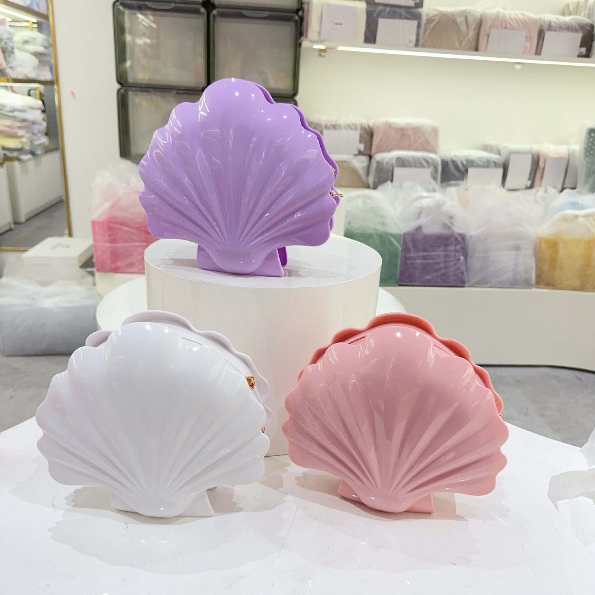 A new cross-border personalized shell-shaped women's bag, a fashionable Korean-style one-shoulder crossbody bag with a pressed shell Specification drawing