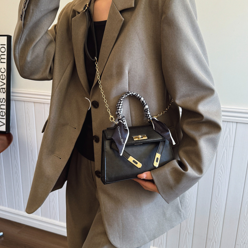 Fashionable Kelly bag mini small bag for women 2024 new style trendy casual versatile ins handbag, single-shoulder crossbody bag Application Scenario