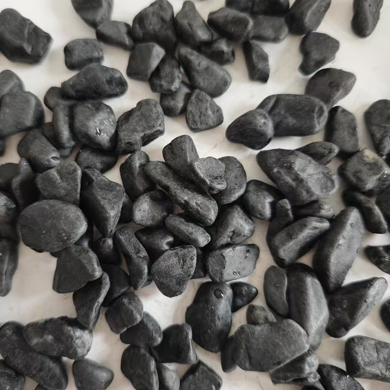 The manufacturer supplies waxed gravel for garden landscaping, paving, Japanese garden decoration, permeable pavement, and black waxed gravel details Picture