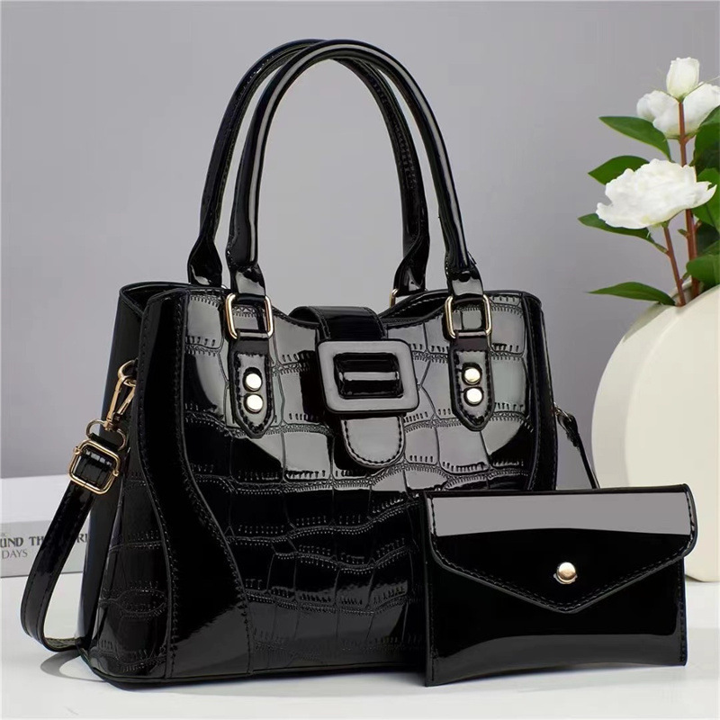 2023 grand retro crocodile pattern mother-and-child bag with a large capacity women's bag, versatile single-shoulder crossbody bag, one-piece consignment full figure