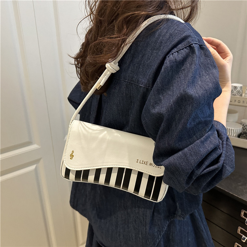 New cross-border product: Fashionable and stylish piano key, stylish hand-held small square bag, versatile color contrast, high-end feel, crossbody women's bag details Picture