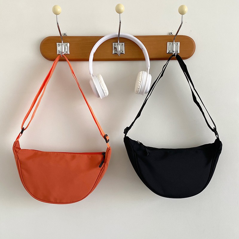Jiaozi Bao Women's Fashion single-shoulder Bag 2023 New style simple and versatile single-shoulder canvas bag, a niche Japanese-style crossbody bag details Picture