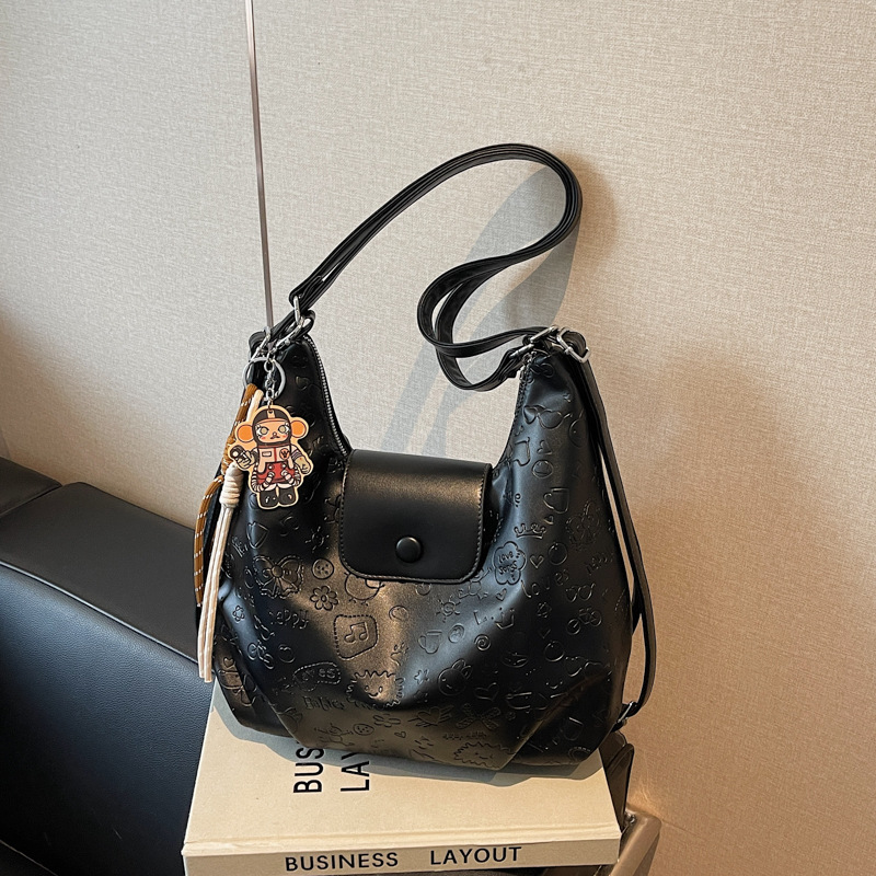 Retro commuting large-capacity bag for women 2025, new niche design, single-shoulder crossbody bag, lightweight backpack trend Specification drawing