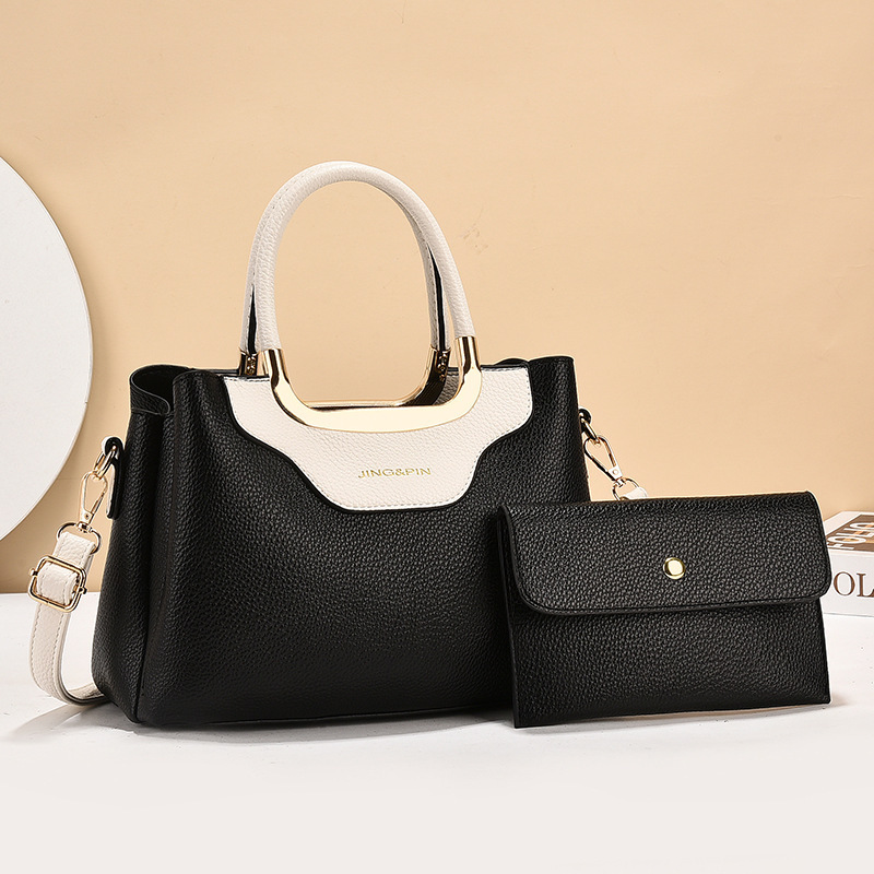 Cross-border Trend 2024 Summer New mother-and-child Bag, large capacity, high-end texture, fashionable single-shoulder versatile crossbody handbag Application Scenario