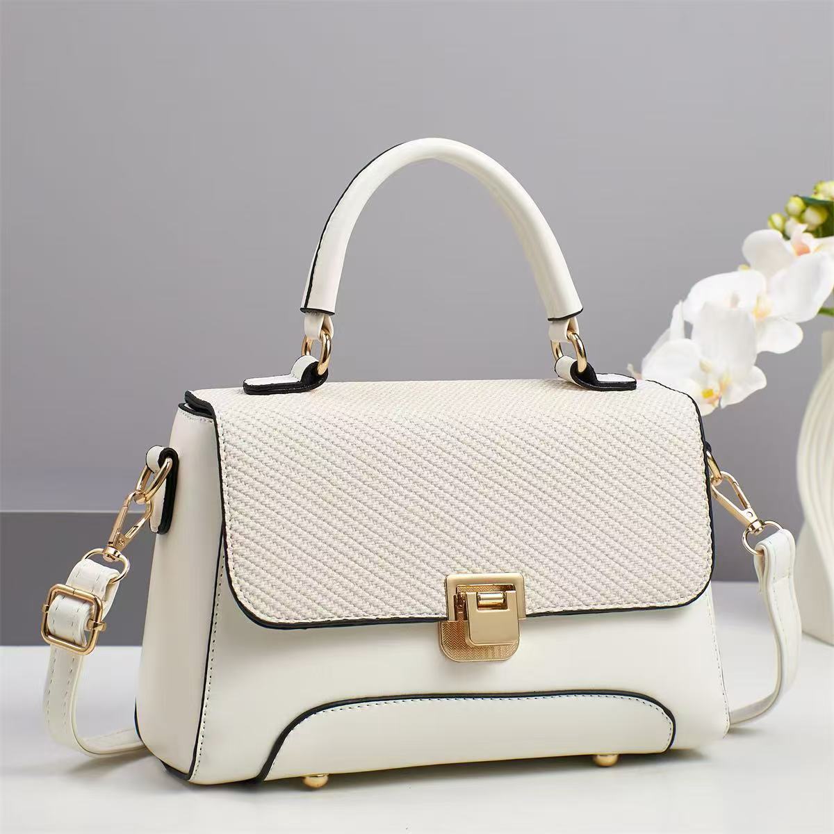 The new macaron high-appearancy-level fashionable handbag with a patchwork cover, single-shoulder bag, cross-border Korean version trendy crossbody bag Specification drawing