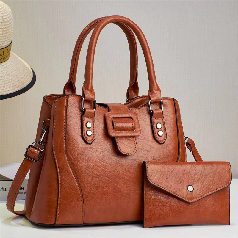 Wholesale of the manufacturer's 2023 new style fashionable commuting retro leather large-capacity two-piece single-shoulder crossbody handbag full figure