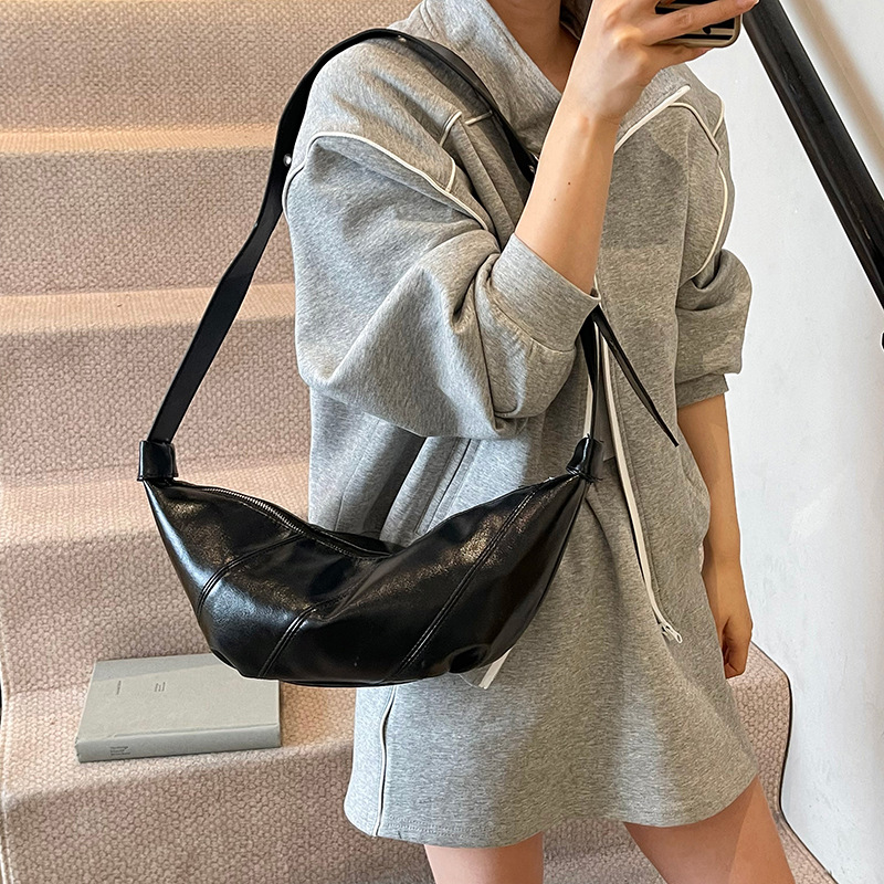 Cross-border retro large-capacity dumpling bag for women 2025 new niche high-end quality bestseller solid color single-shoulder crossbody bag Specification drawing