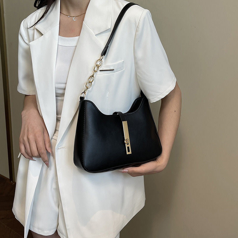 Korean color-blocking design women's 2025 summer new style, elegant and fashionable texture, large capacity, simple hand-held armpit bag Specification drawing