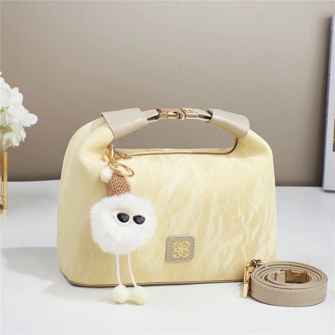 Candy-colored women's bag 2024 new style plush pendant handbag, fresh and sweet dopamine high-end single-shoulder crossbody bag Application Scenario