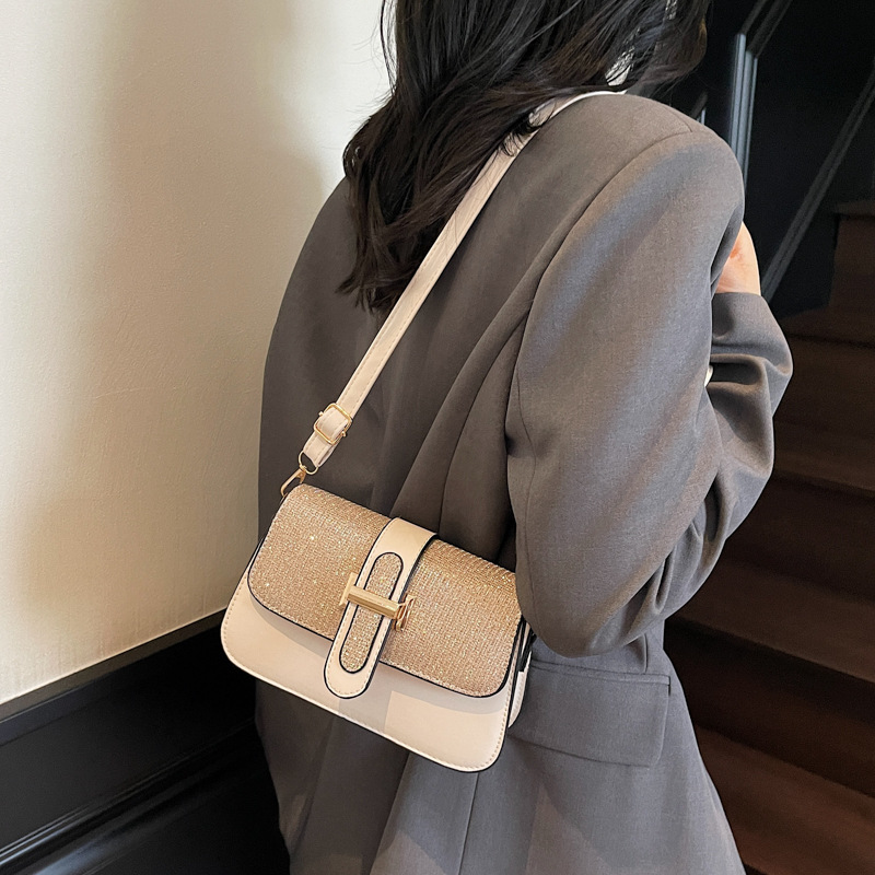 A new 2025 fashionable small square bag with a unique texture, a simple and stylish women's bag, and a single-shoulder crossbody bag Specification drawing