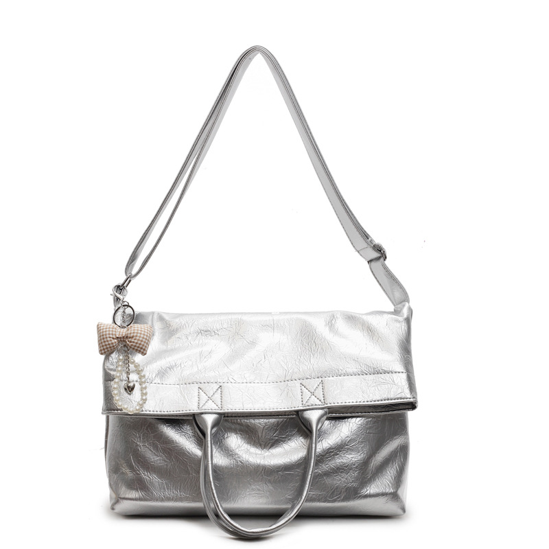 Oil wax leather large-capacity bag for women, 2024 new spring/Summer, high-end and versatile crossbody bag, single-shoulder hand-held tote bag Item Picture
