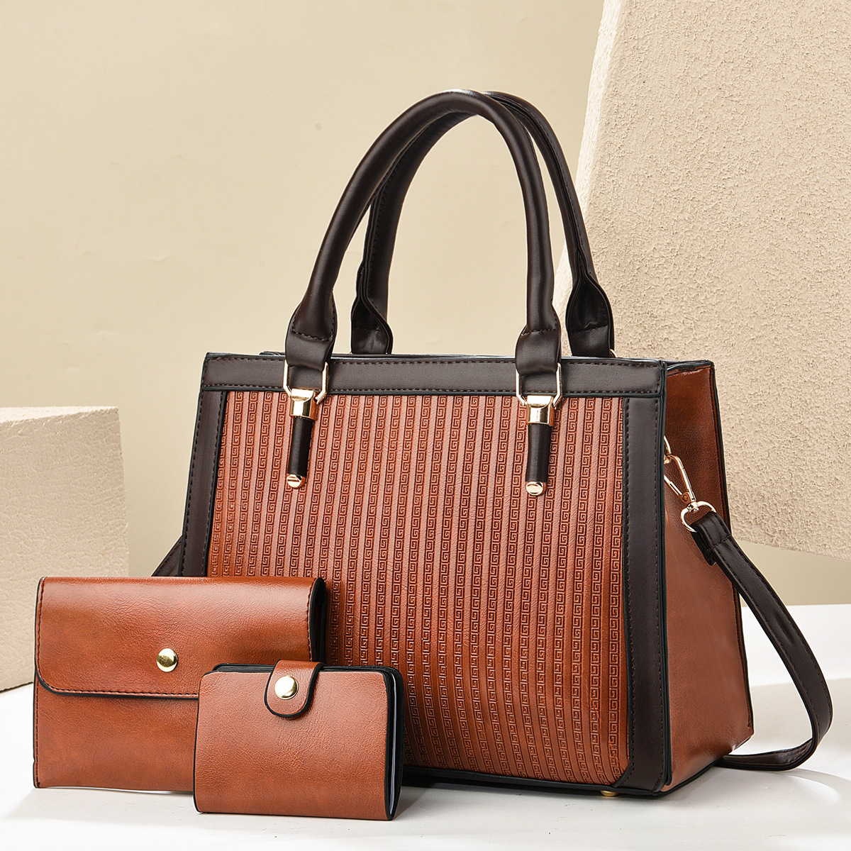 A versatile new high-appearancelevel striped mother and child bag set of three pieces, a high-end multi-layer large-capacity single-shoulder bag for cross-border use Specification drawing