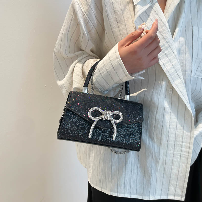 A high-end small handbag for women, a new Spring/Summer 2025 versatile butterfly single-shoulder crossbody bag and a small square handbag for commuting details Picture