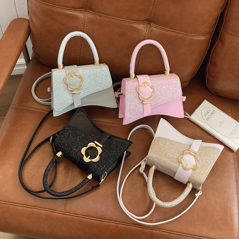 Hand-held small square bag for women, a new spring 2025 fashion single-shoulder bag with color-blocking and patchwork, a small commuting crossbody bag Application Scenario