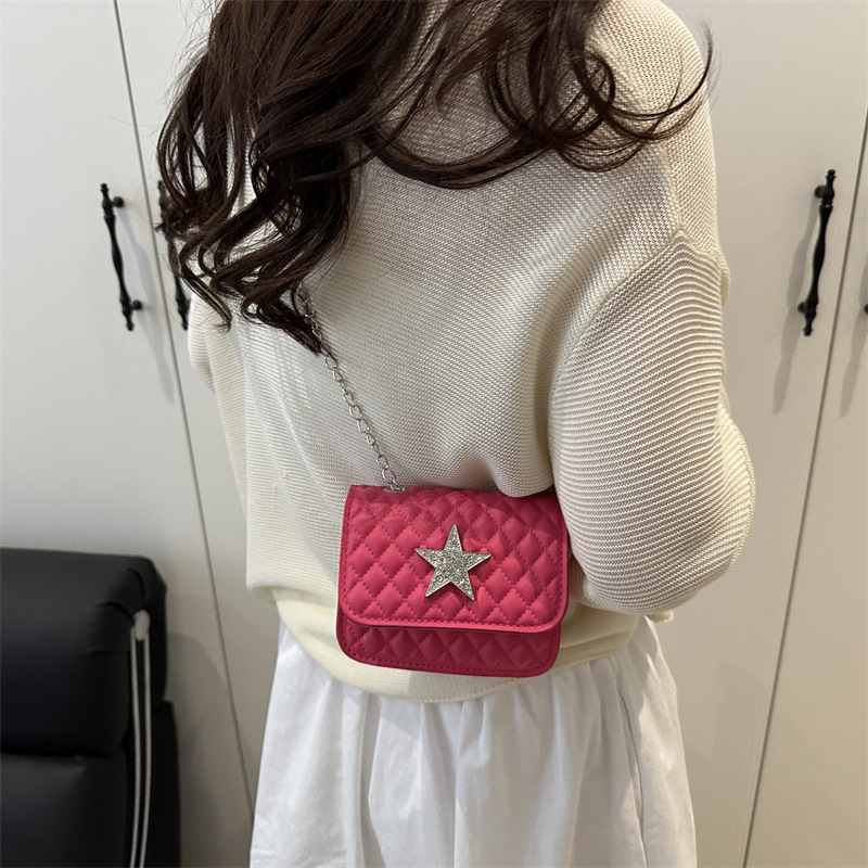 2025 Summer New Korean-style small square bag, fashionable chain single-shoulder bag, crossbody women's bag, PU leather embroidered thread diamond pattern bag details Picture
