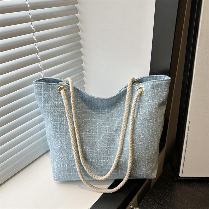 Single-shoulder bag, artistic women's large bag, 2025 new Korean-style fashionable canvas bag, trendy large-capacity handbag full figure