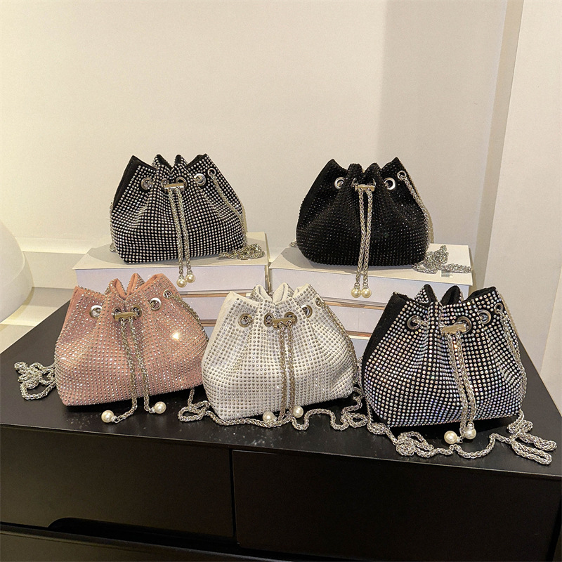 Diamond-encrusted drawstring bucket bag for women, 2023 new style bright diamond water diamond full diamond bag, bestseller, high-end chain crossbody bag full figure