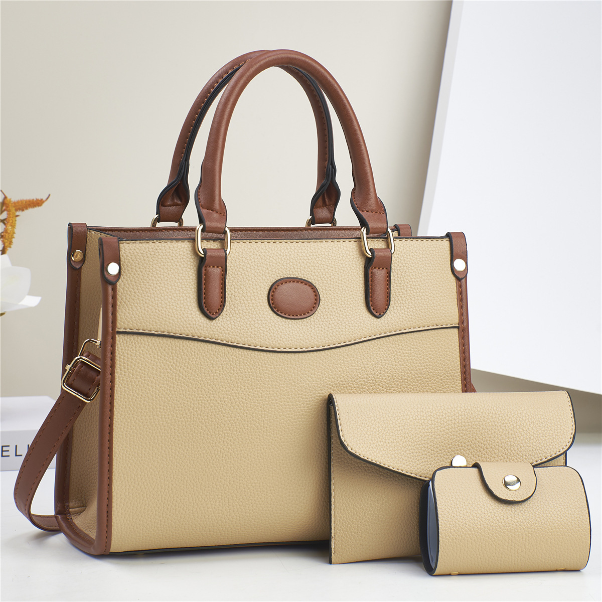 The new women's bag is a simple and elegant commuter style tote bag, a three-piece set of women's bags with a high-end feel, and a hand-held shoulder bag Specification drawing