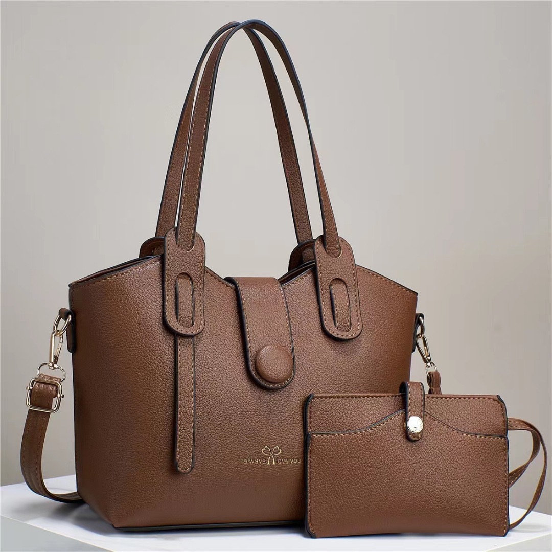 2024 New fringed two-piece set, stylish and stylish, large-capacity single-shoulder crossbody versatile cross-border multi-compartment women's bag Application Scenario