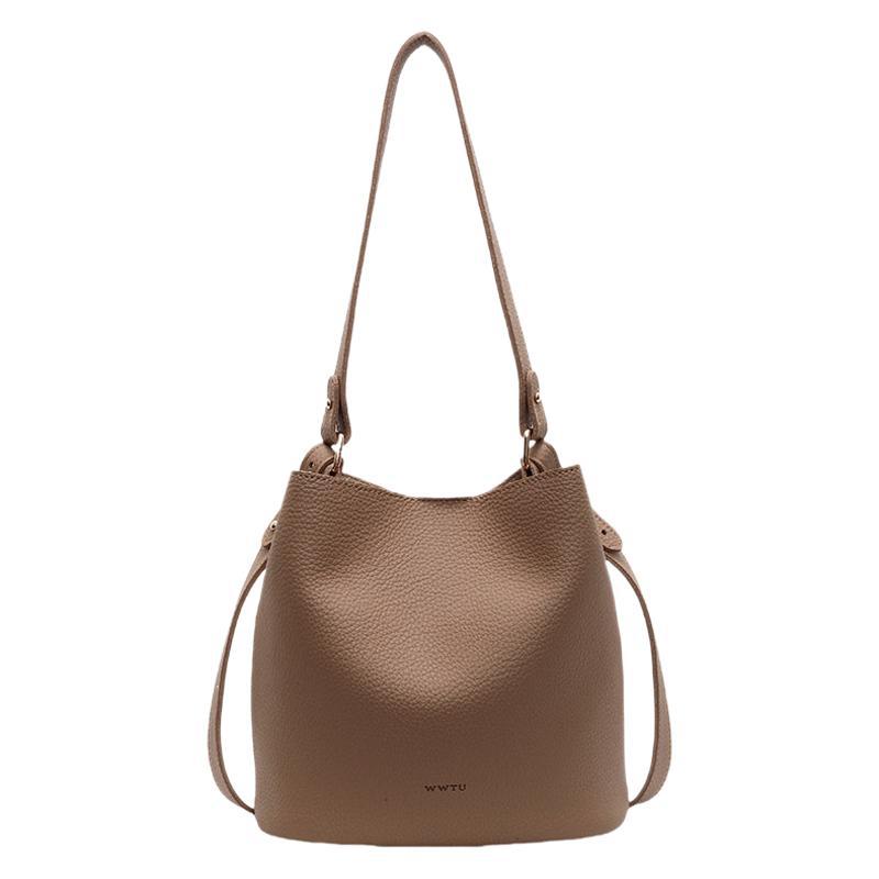 Cross-border retro large-capacity commuter bucket bag for women, 2025 new style simple handbag, high-end crossbody bag Item Picture