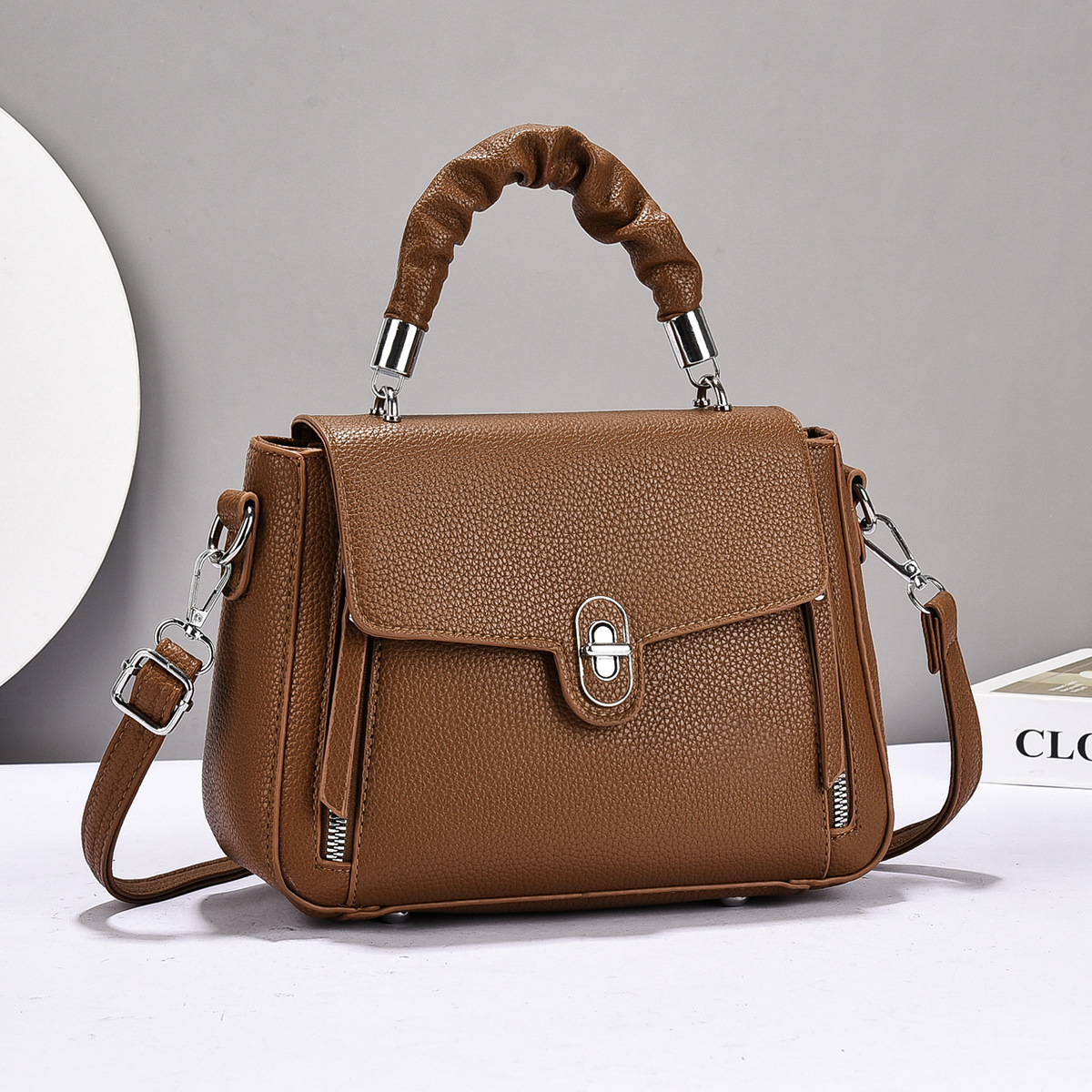 New cross-border women's bag 2025 crossbody bag for women, fashionable for middle-aged women, handbag for women, single-shoulder bag for women Specification drawing
