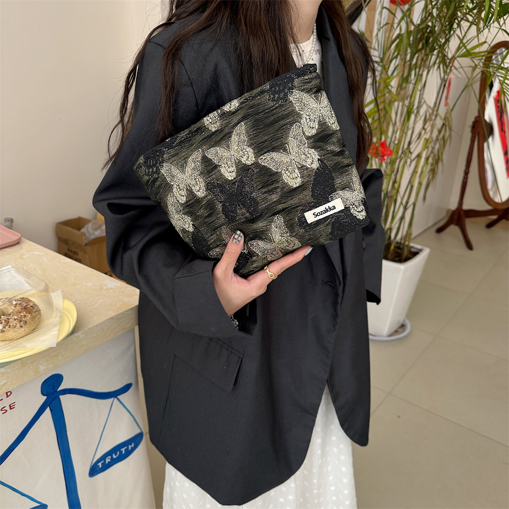 43161 Spring/Summer New three-dimensional golden thread butterfly retro underarm bag, girlish single-shoulder bag, hand-held makeup bag full figure