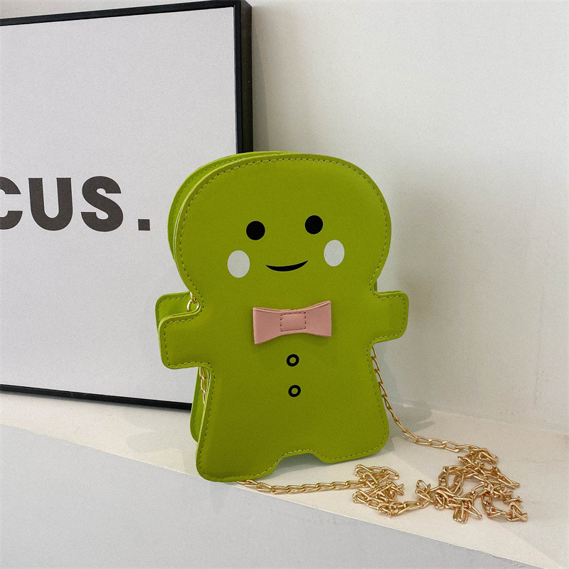 This is a new spring 2024 trendy candy-colored chain crossbody bag with a simple, fashionable and cute texture in Korean style full figure
