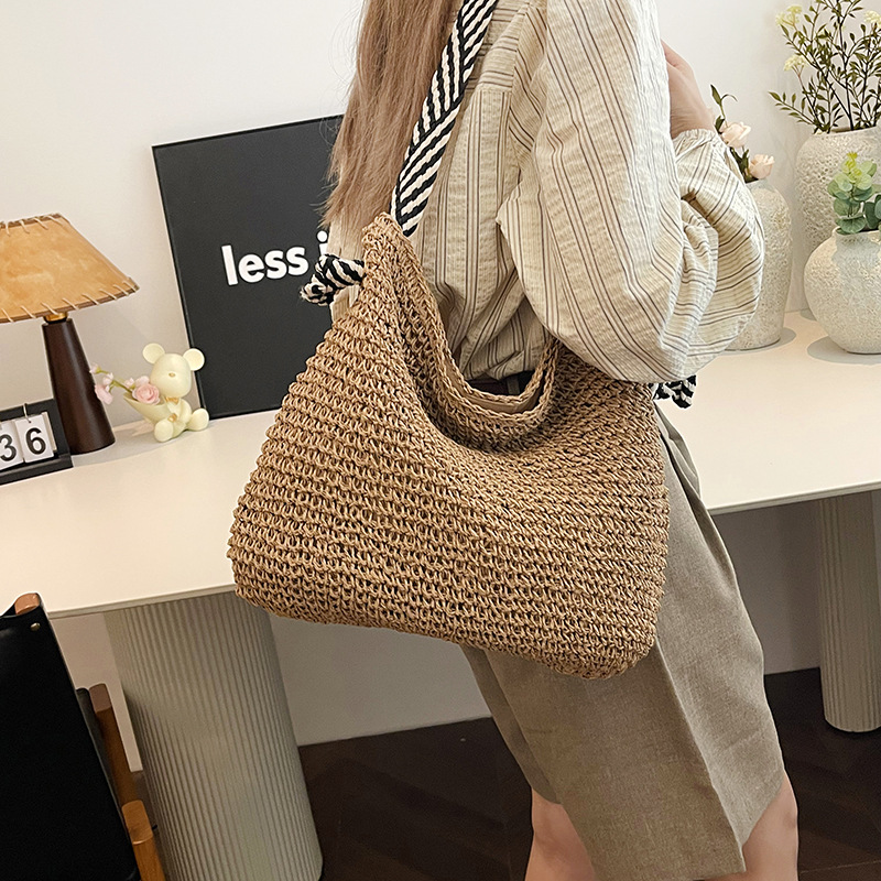 Large-capacity woven bag for women, 2025 new style, laid-back and relaxed beach bag, high-end and versatile single-shoulder crossbody bag details Picture