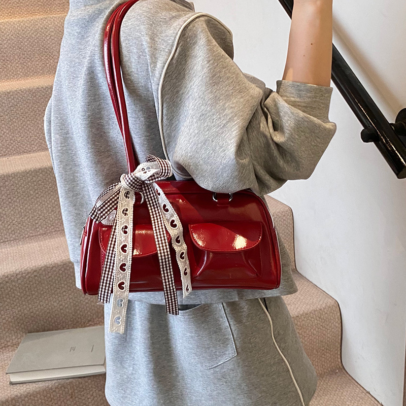 Cross-border high-end, fashionable, large-capacity hand-held underarm bag for women 2025 New style, stylish, multi-pocket, versatile single-shoulder bag details Picture