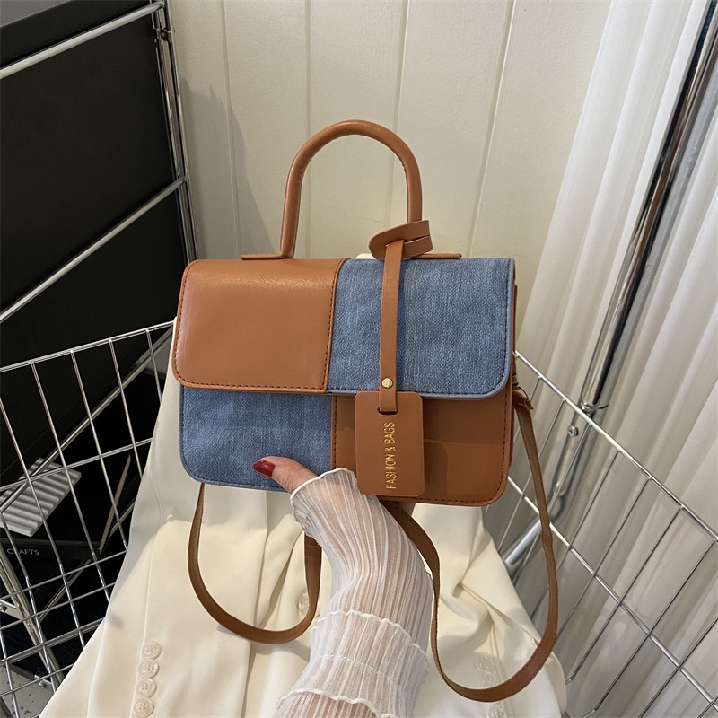 This year, fashionable and high-quality patchwork handbags are in vogue. In the summer of 2023, there are trendy single-shoulder crossbody bags and small square bags for commuting Specification drawing
