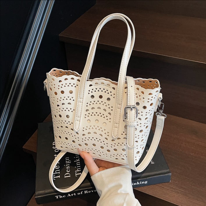 Hollowed-out handbag 2025 Summer new style niche vegetable basket bag, large-capacity single-shoulder bag, trendy crossbody bag for women full figure