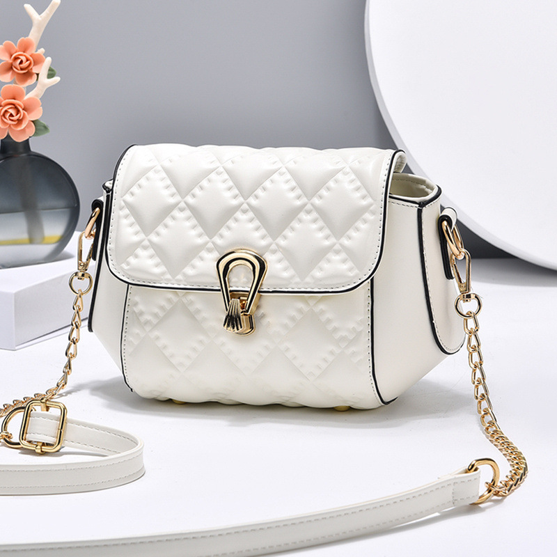 2022 new stylish and high-end women's small bag with diamond-shaped fashionable chain single-shoulder crossbody small square bag consignment full figure