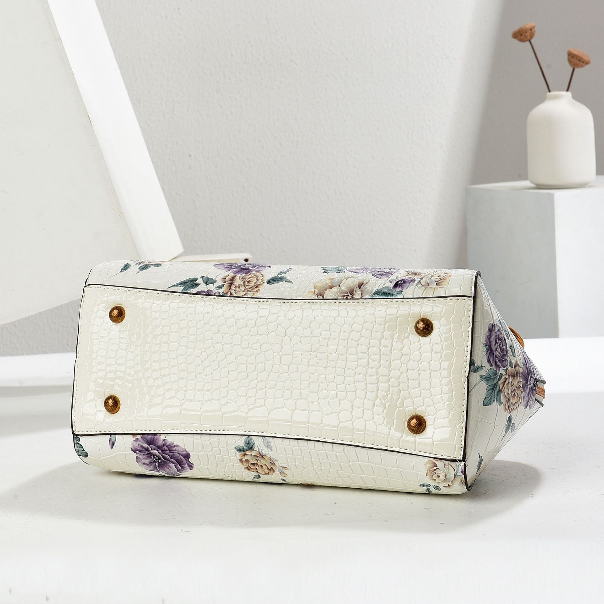 Chinese-style printed cross-border trade 2025 new fashion bag for women, large-capacity versatile shoulder bag Item Picture
