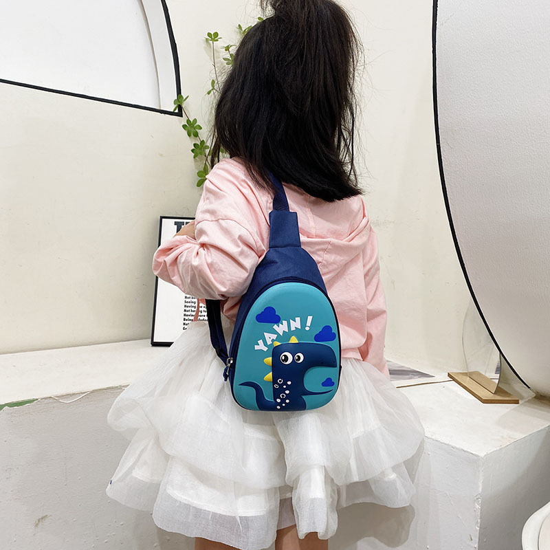 2023 New nylon dinosaur children's chest crossbody bag, cute and stylish, eggshell single-shoulder children's bag for kindergarten students Application Scenario